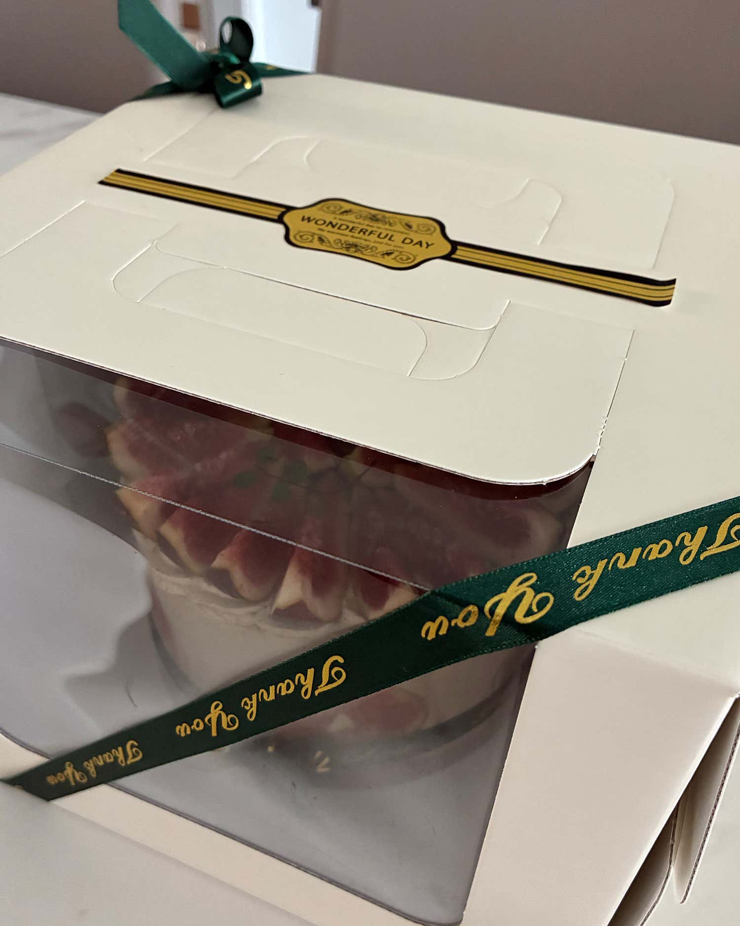 꽃다방의 얼그레이 무화과 케이크 단면