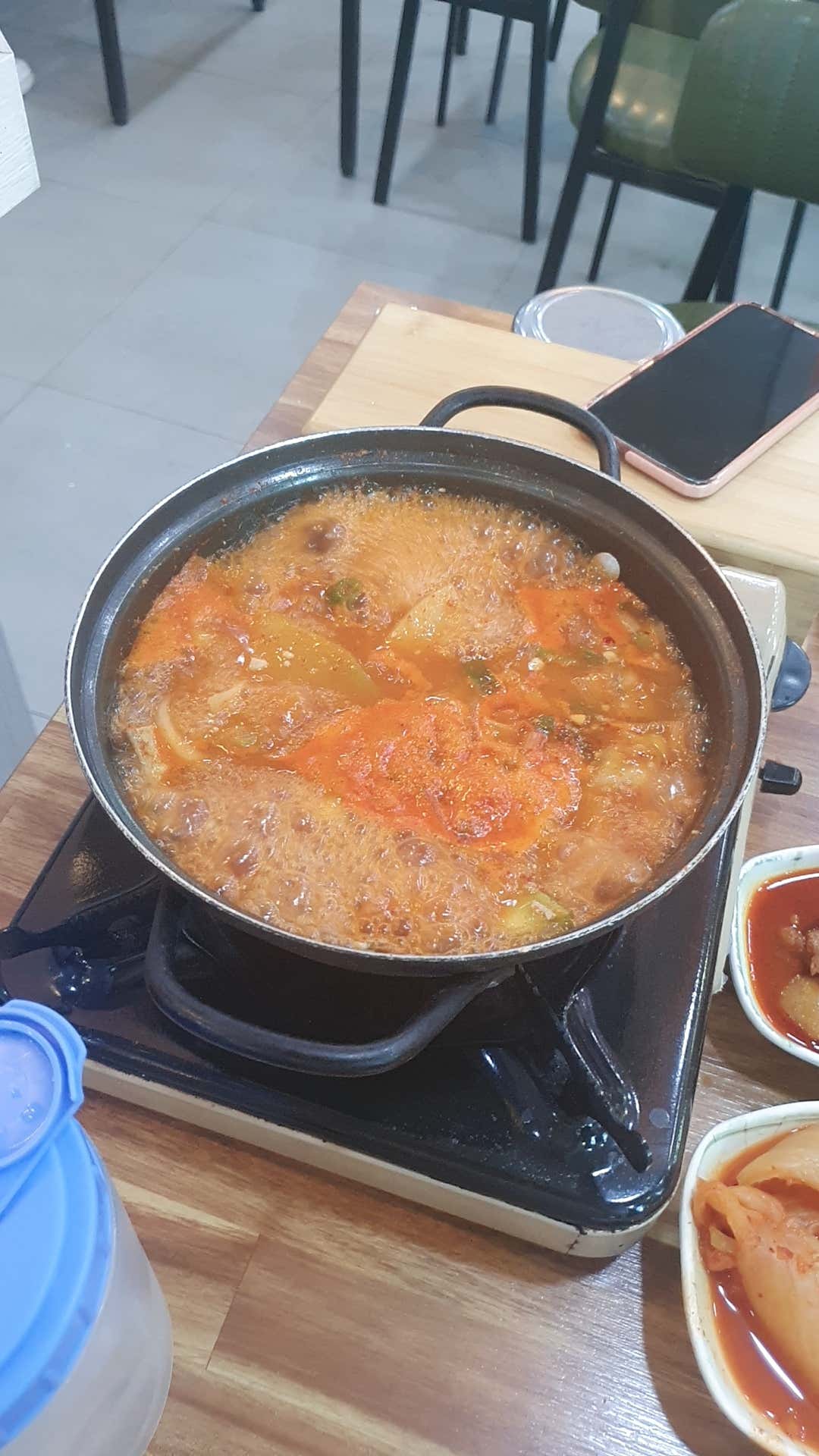 본동기사식당 반찬 클로즈업