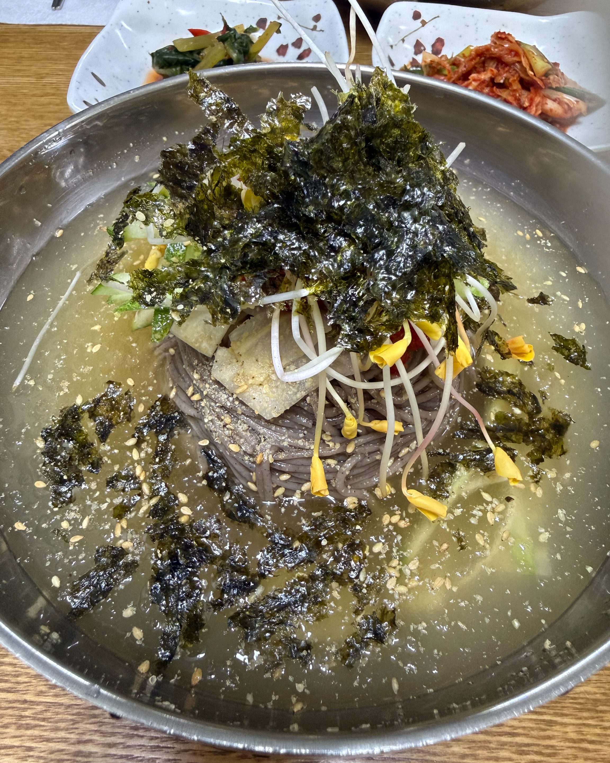 물막국수의 시원한 비주얼