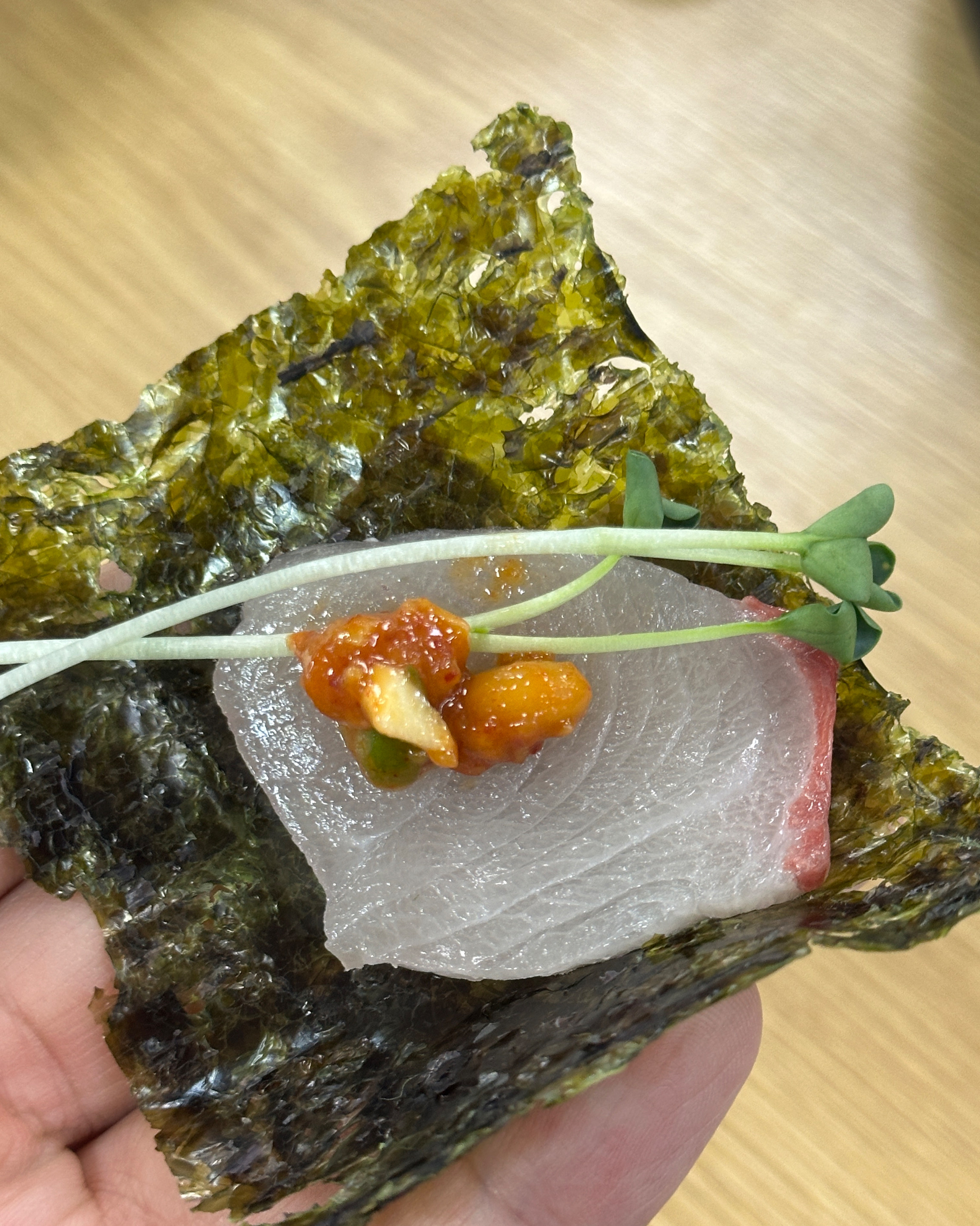 김과 회, 양념을 곁들인 모습