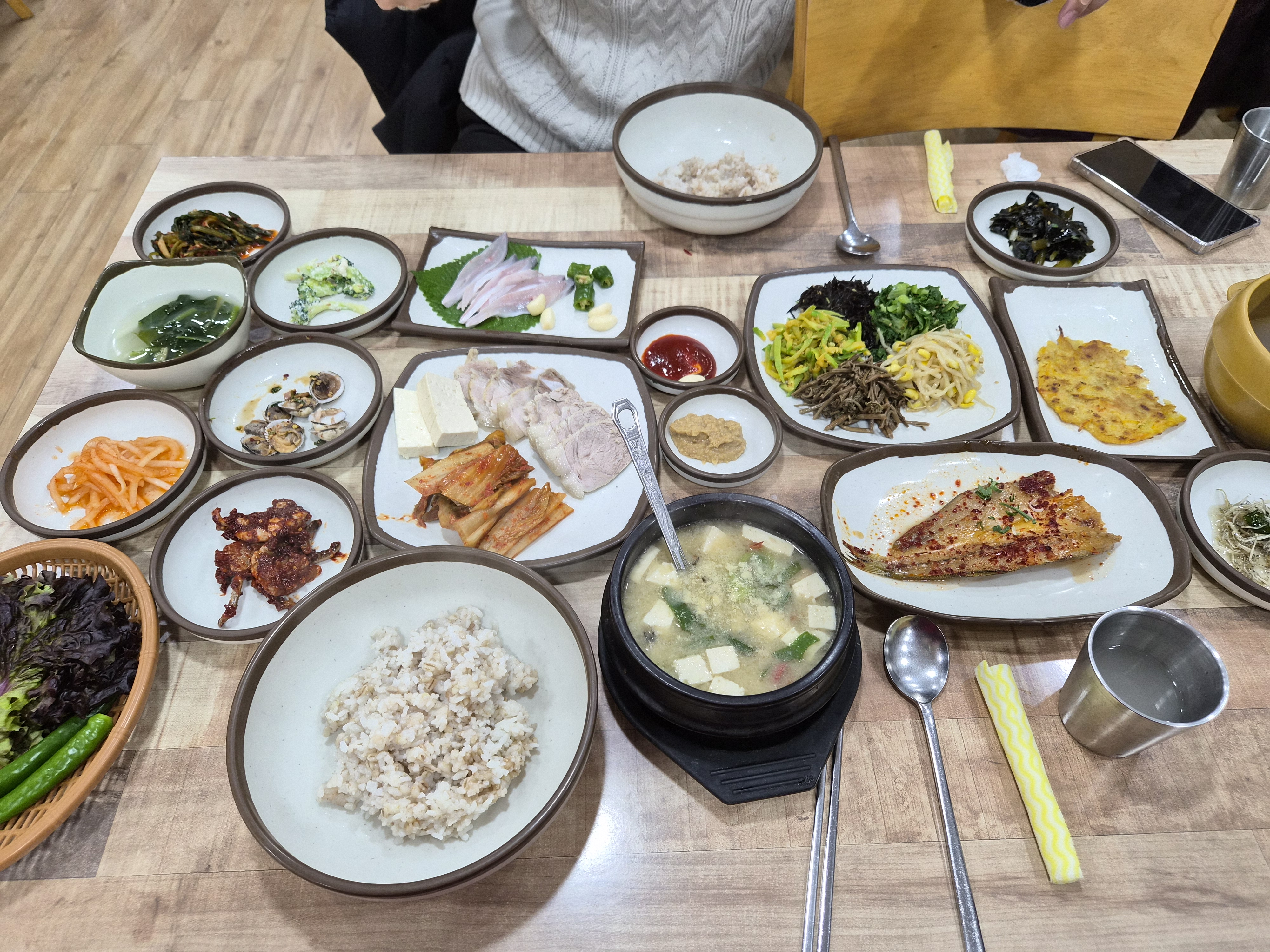 정갈하게 담긴 나물