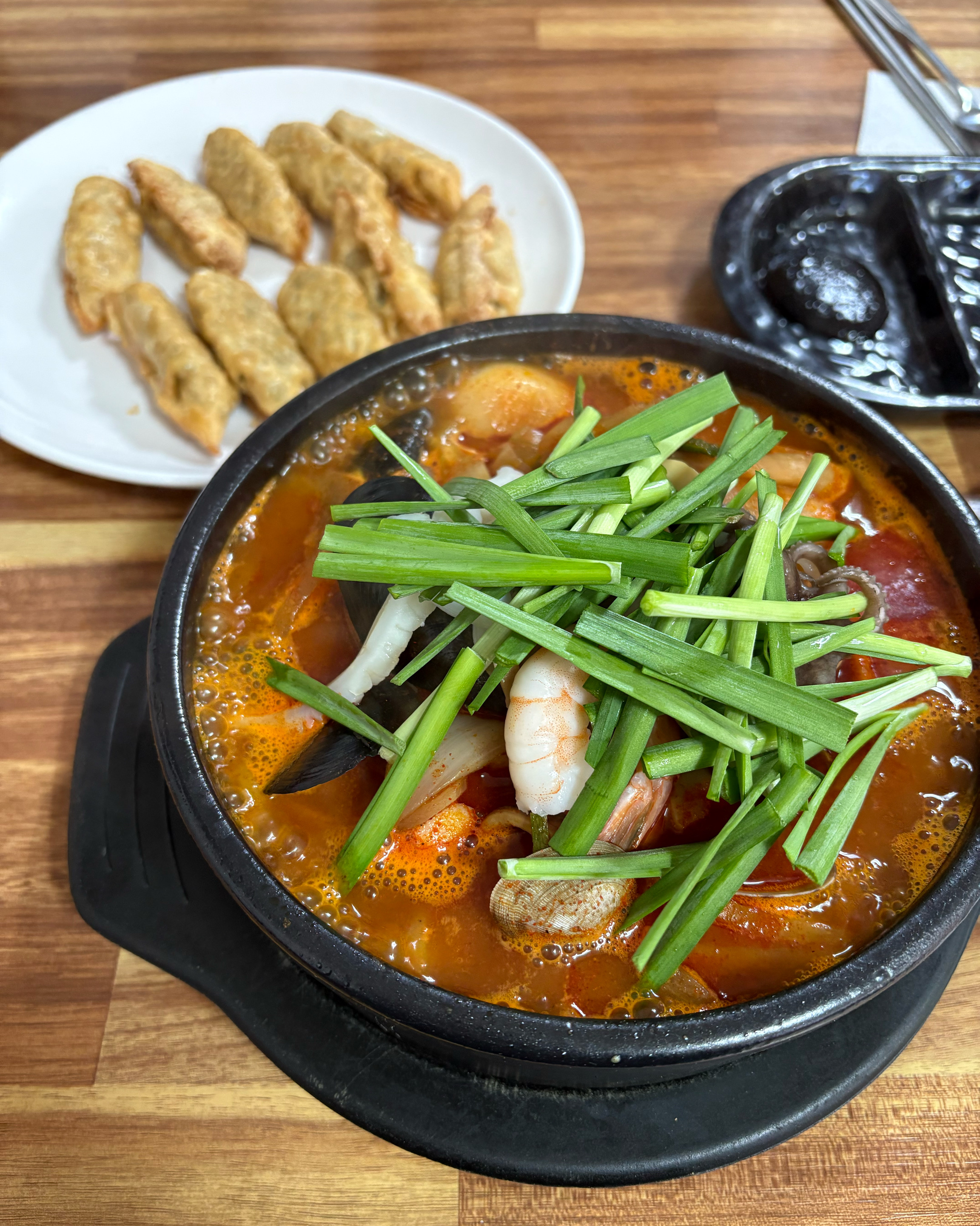 탕수육과 군만두