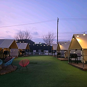 용인 캠프쿡 야외 텐트 전경