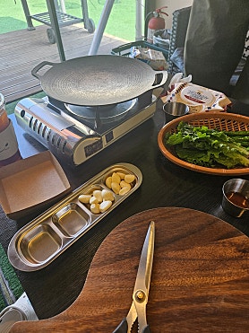 용인 캠프쿡 셀프바 쌈채소 반찬 구성