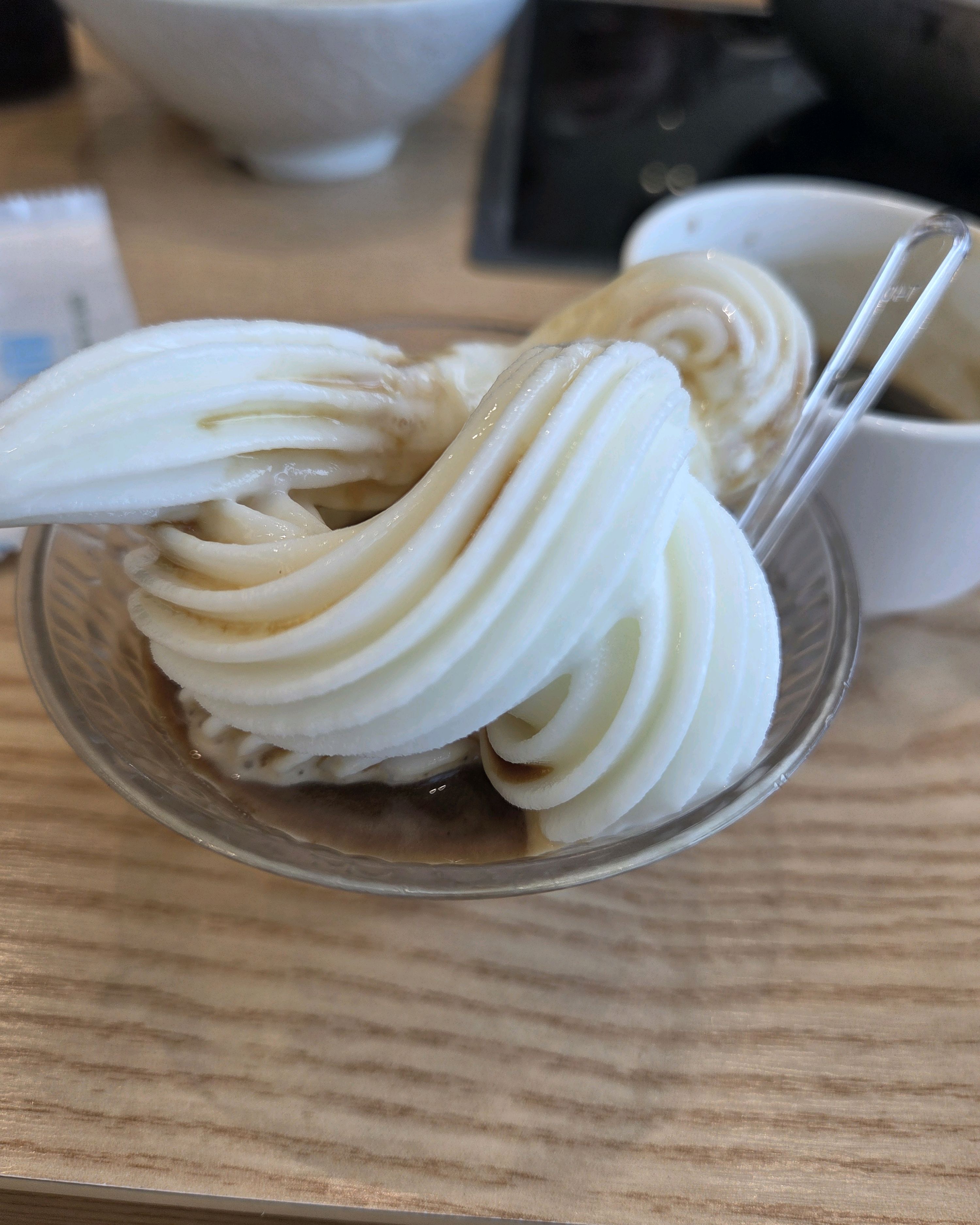 진하고 부드러운 소프트 아이스크림