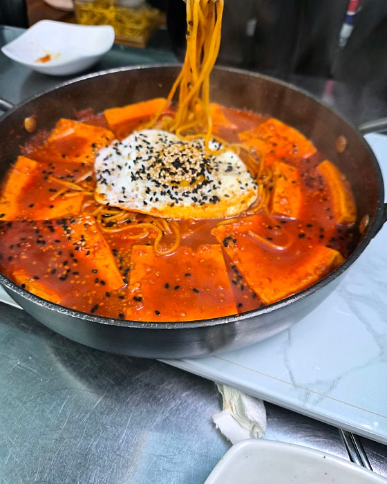 지하식당 매장 분위기