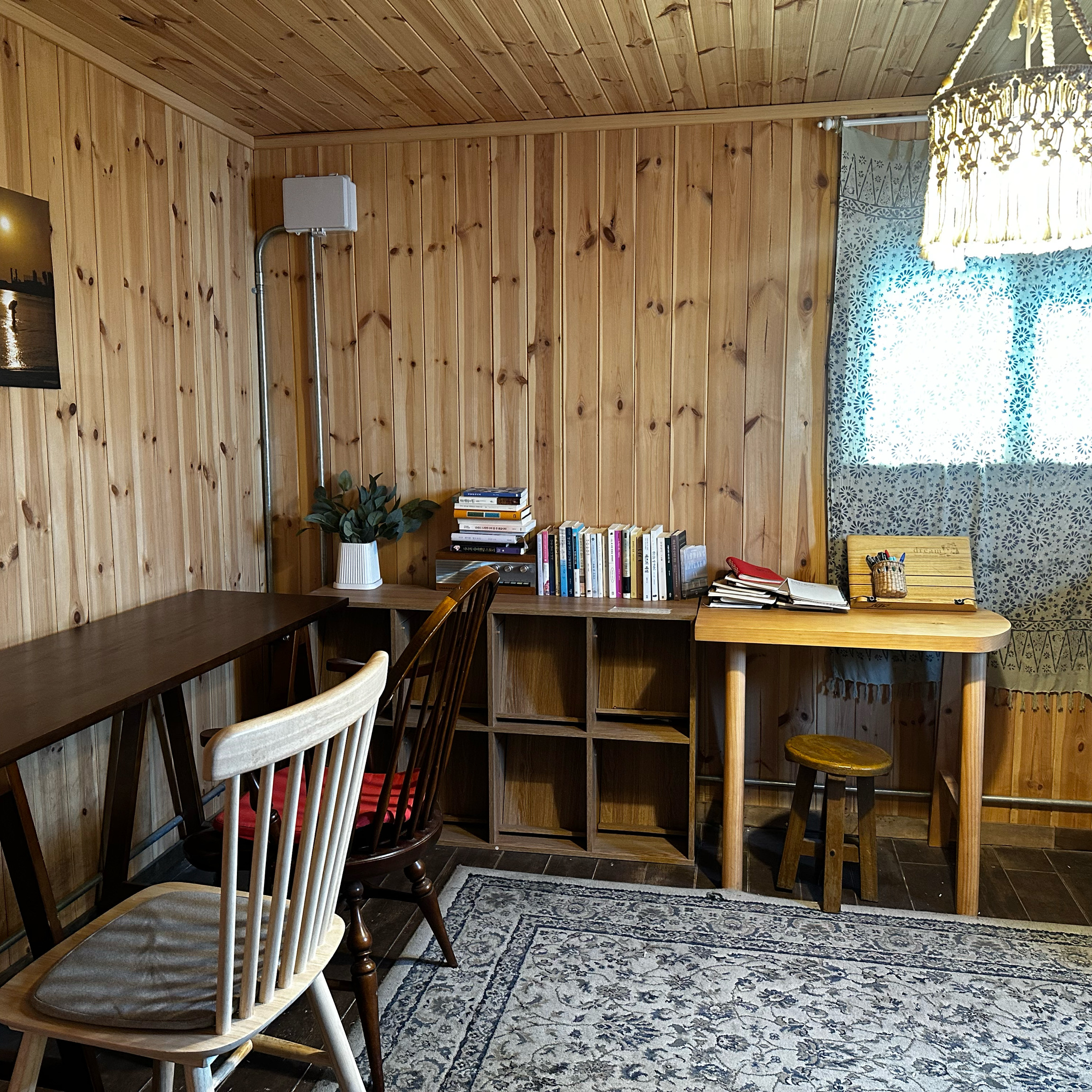 카페 내부 공간