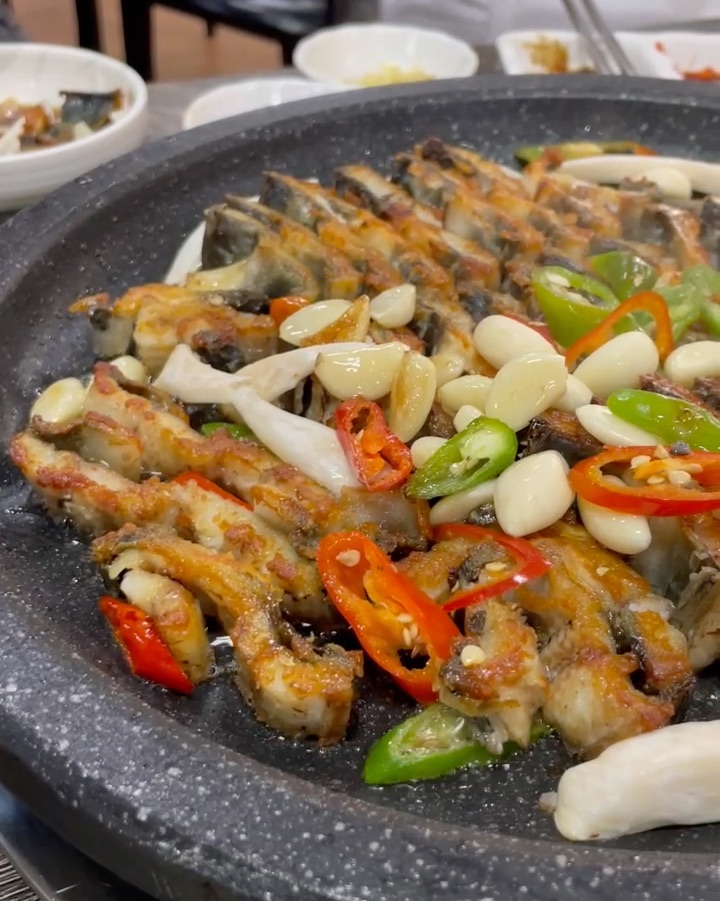 장어구이 전체 모습