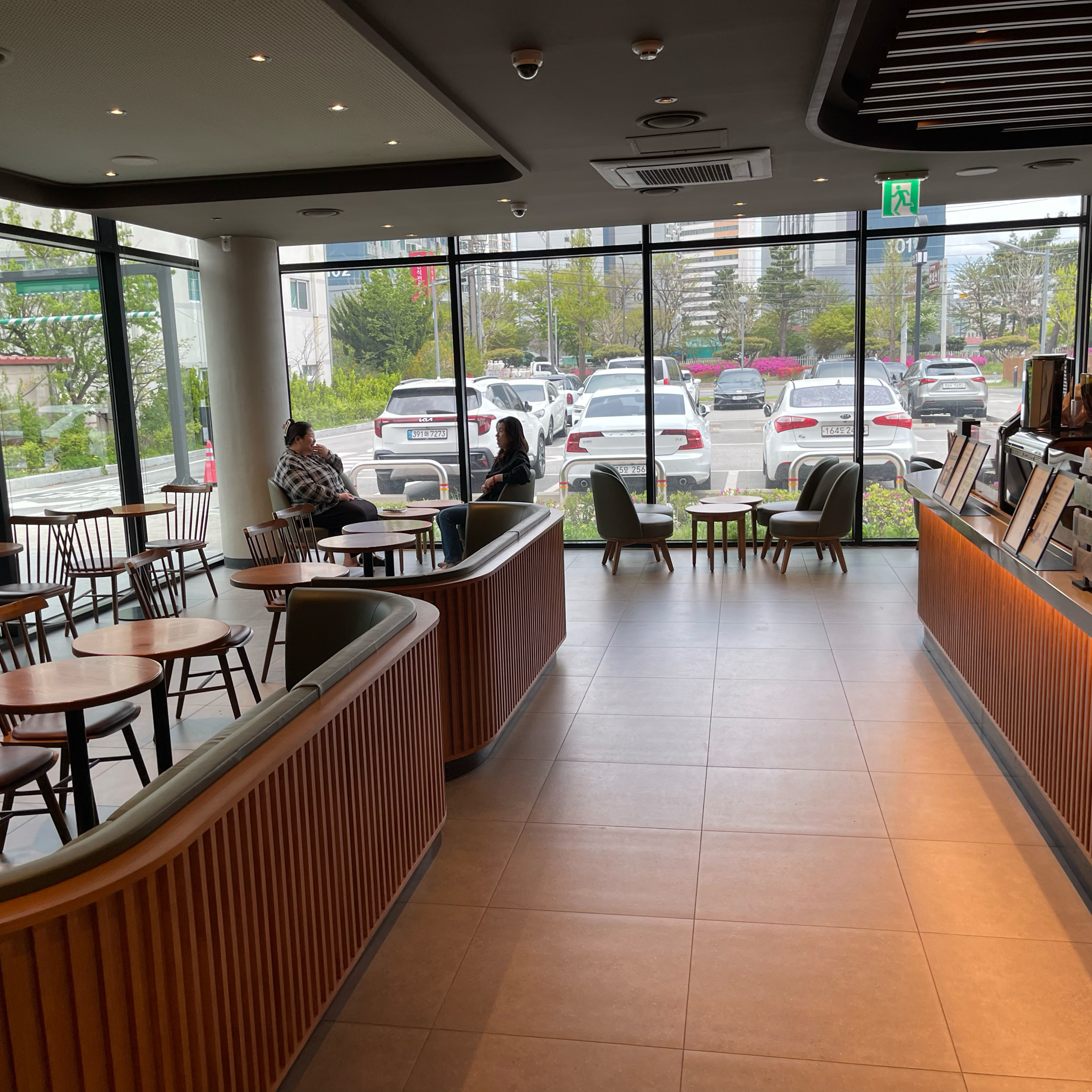 스타벅스 속초교동DT점 (Starbucks Sokcho Gyodong DT) 5