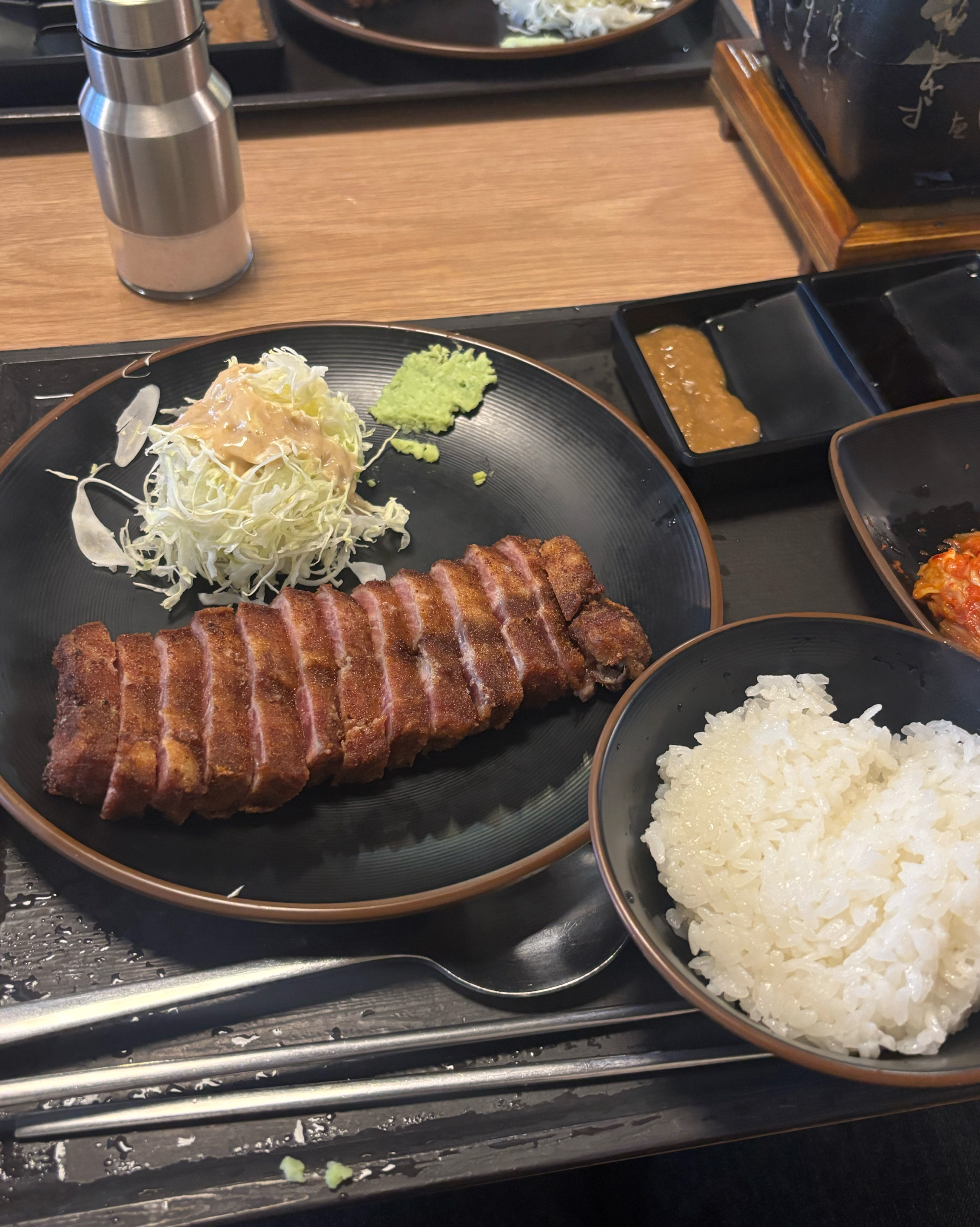 구워 먹기 직전의 규카츠 조각들