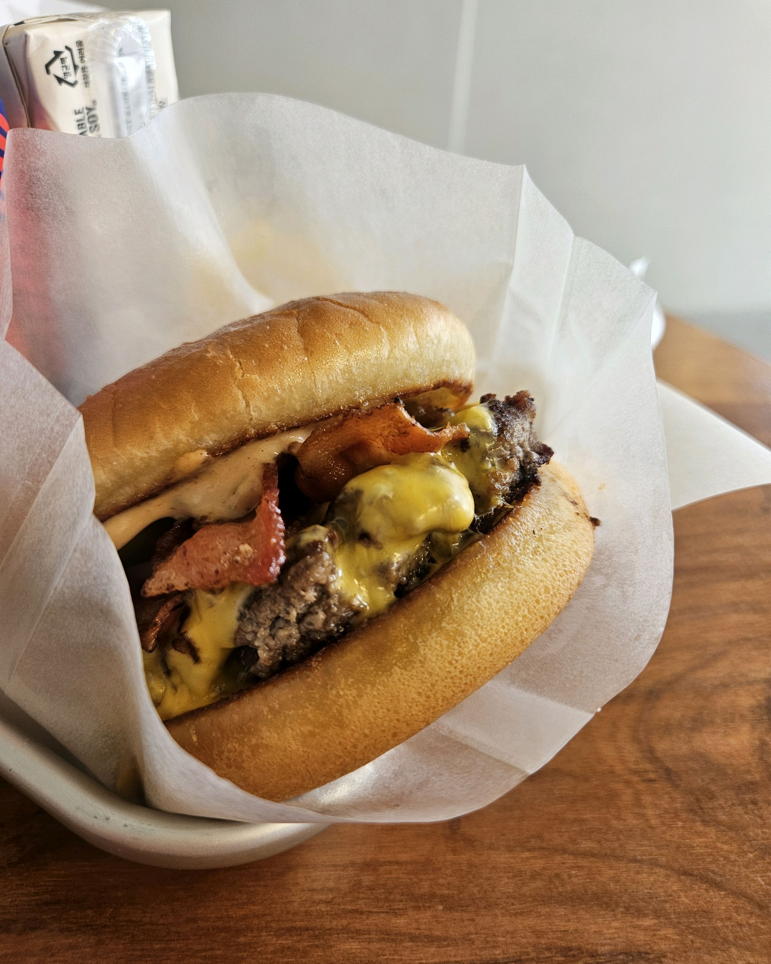 Bacon cheeseburger