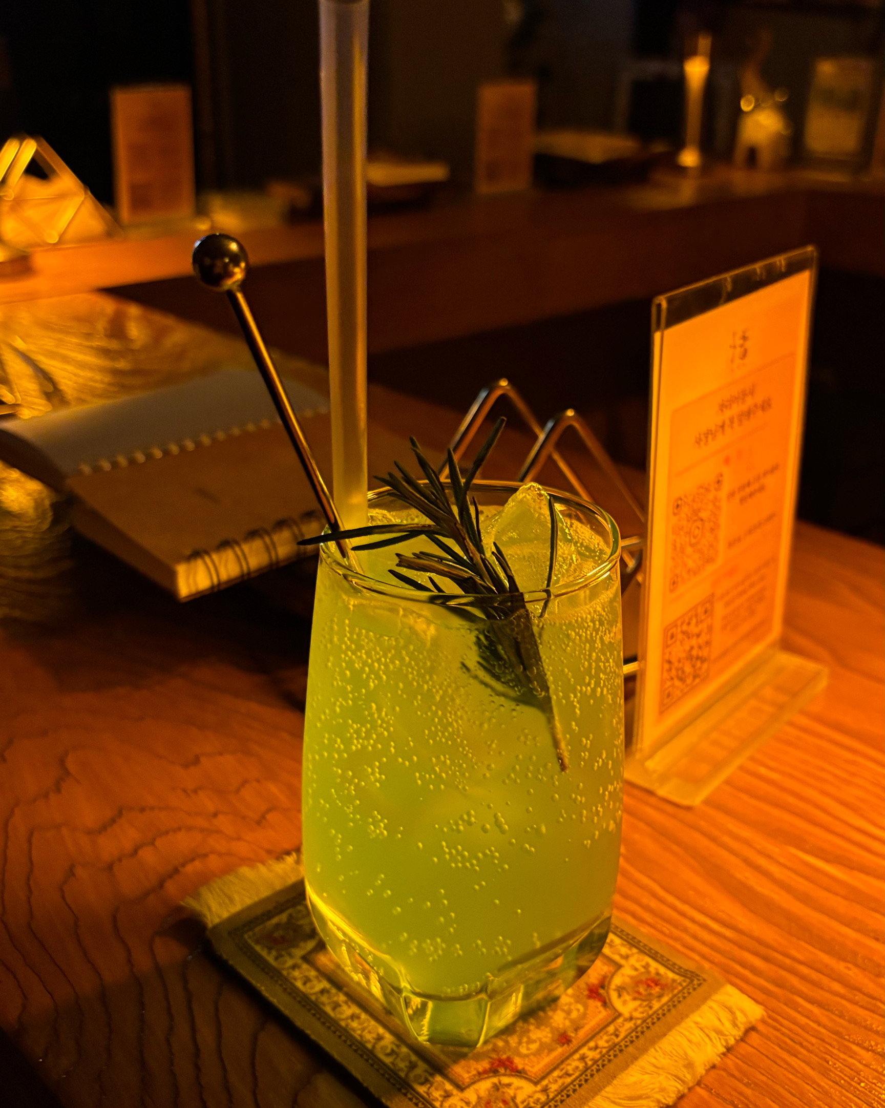 Gin and tonic