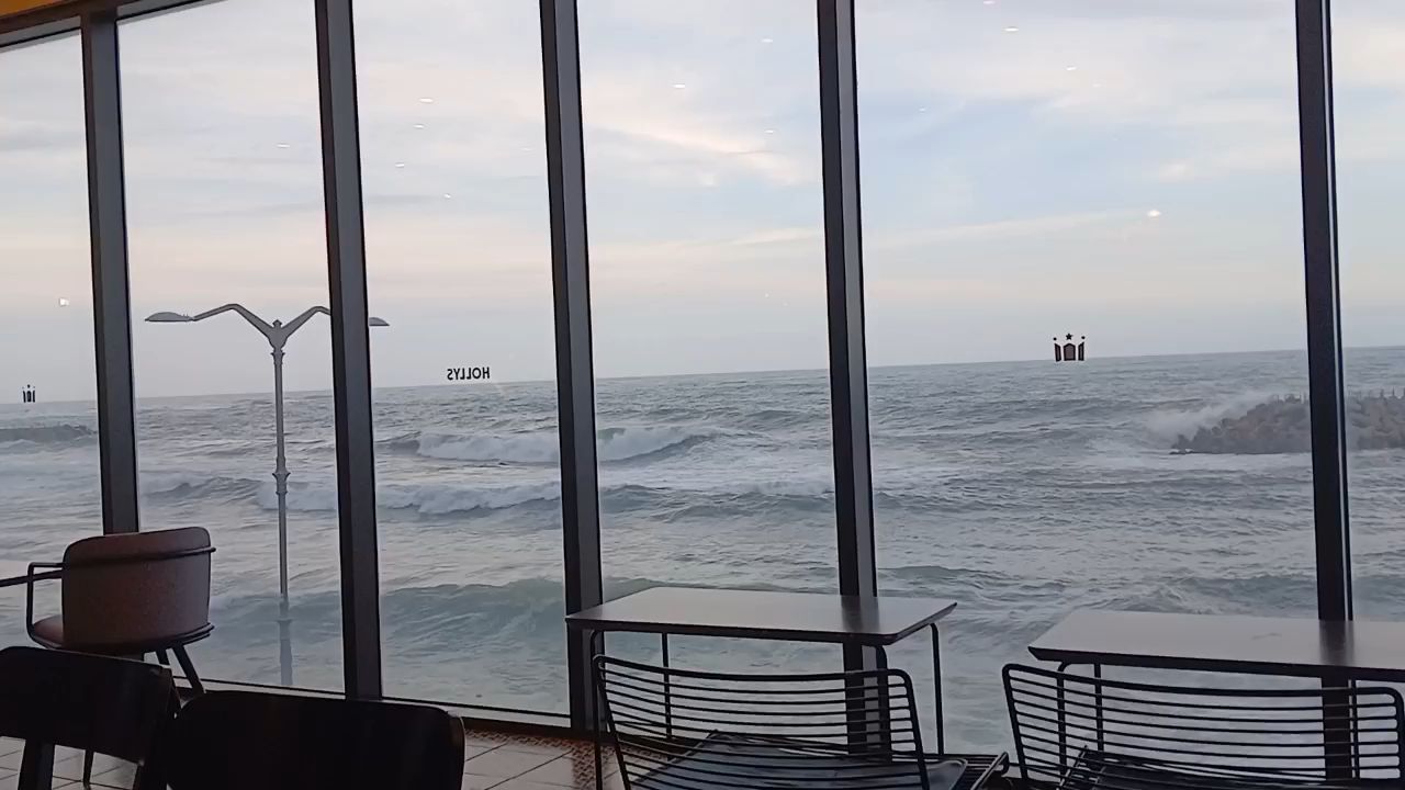 할리스 속초영랑해변DI점 (Hollys Sokcho Yeongnang Beach DI) 9