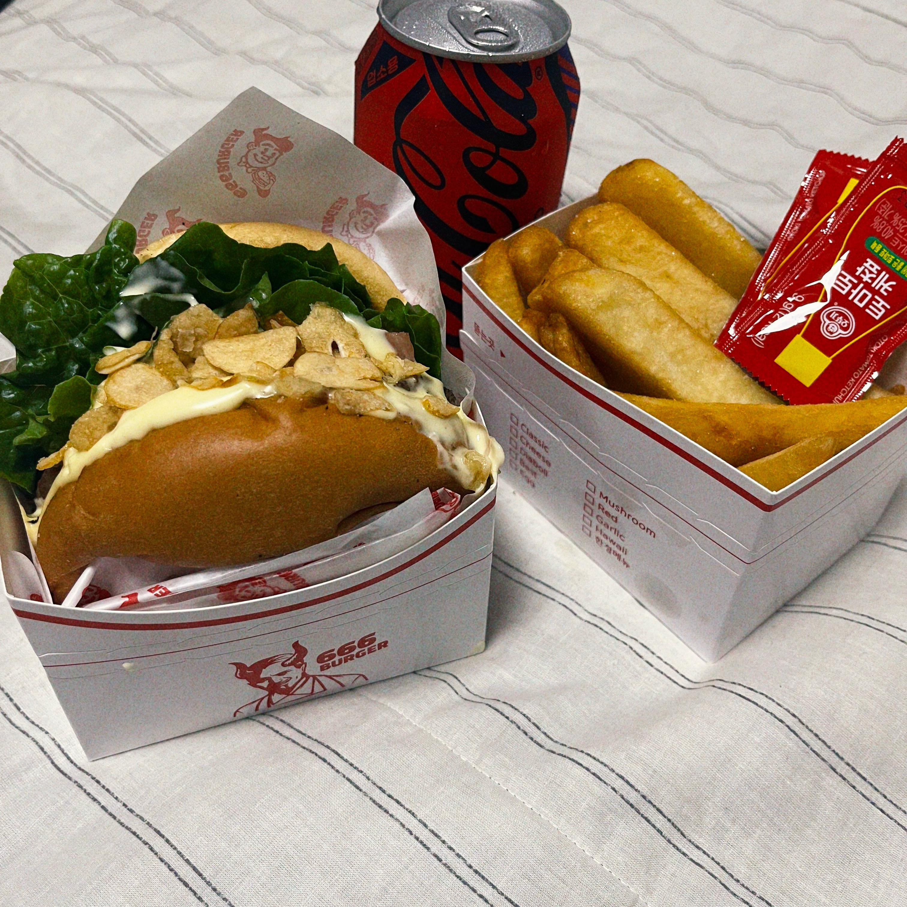 666 Burger Daejeon Woosong University Branch