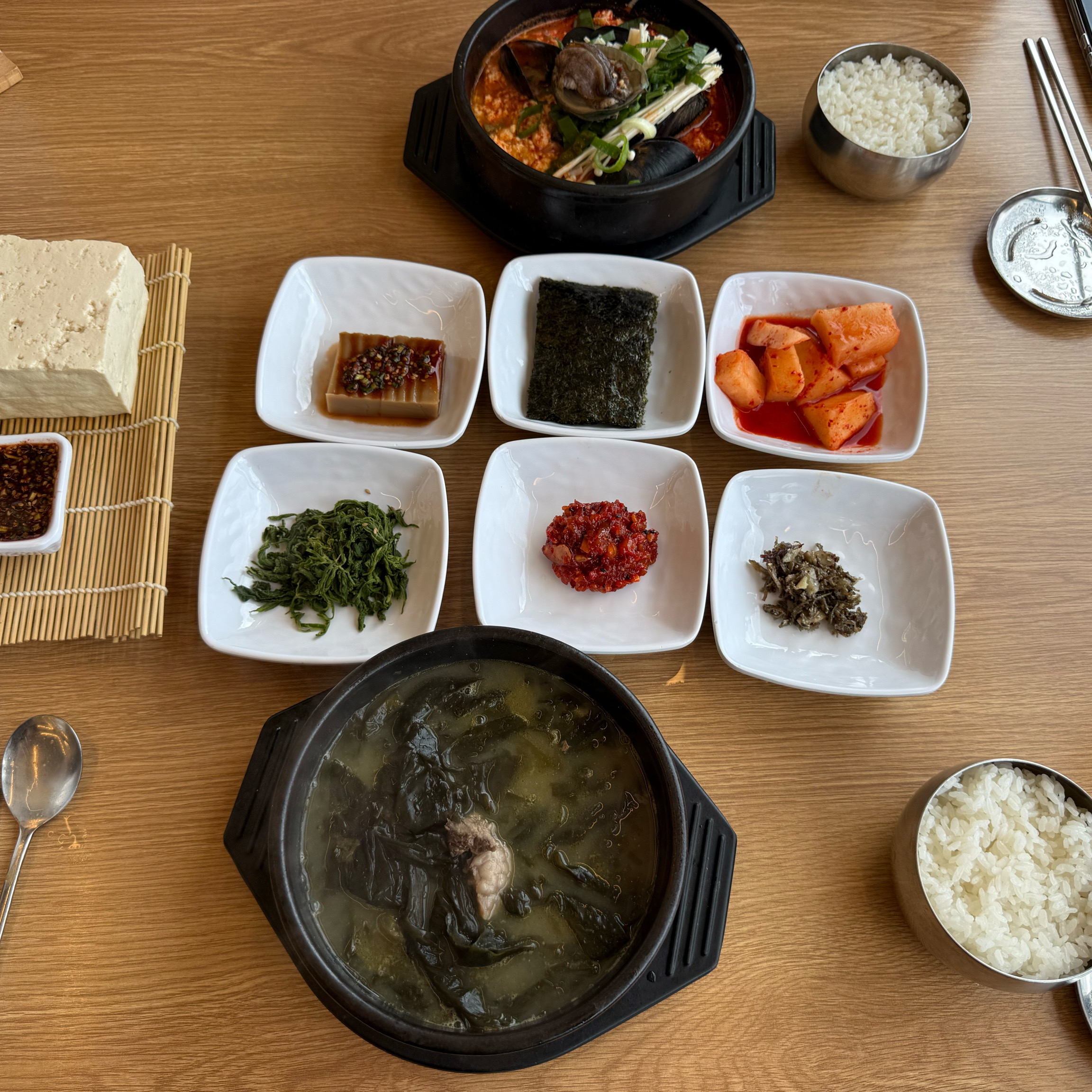 속초 전복해물뚝배기 (Sokcho Jeonbok Haemul Ttukbaegi) 10