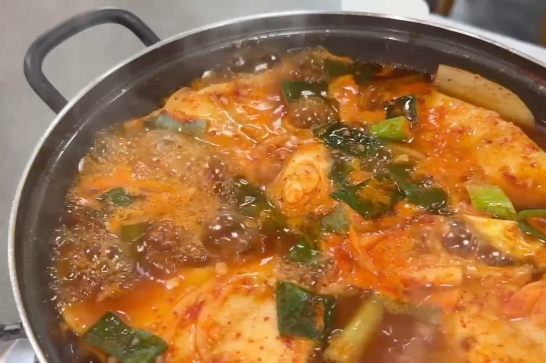 속초곰치국 (Sokcho Gomchiguk) 5