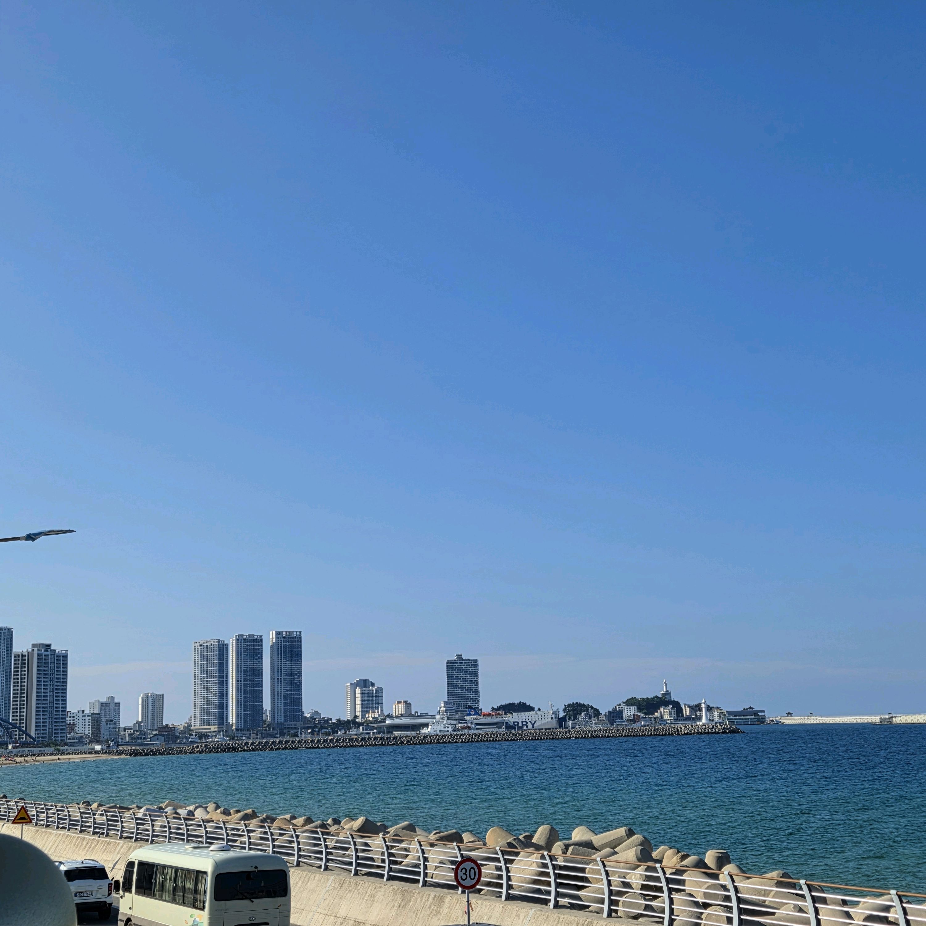 속초더뷰오션뷰펜션 (Sokcho The View Ocean View Pension) 8