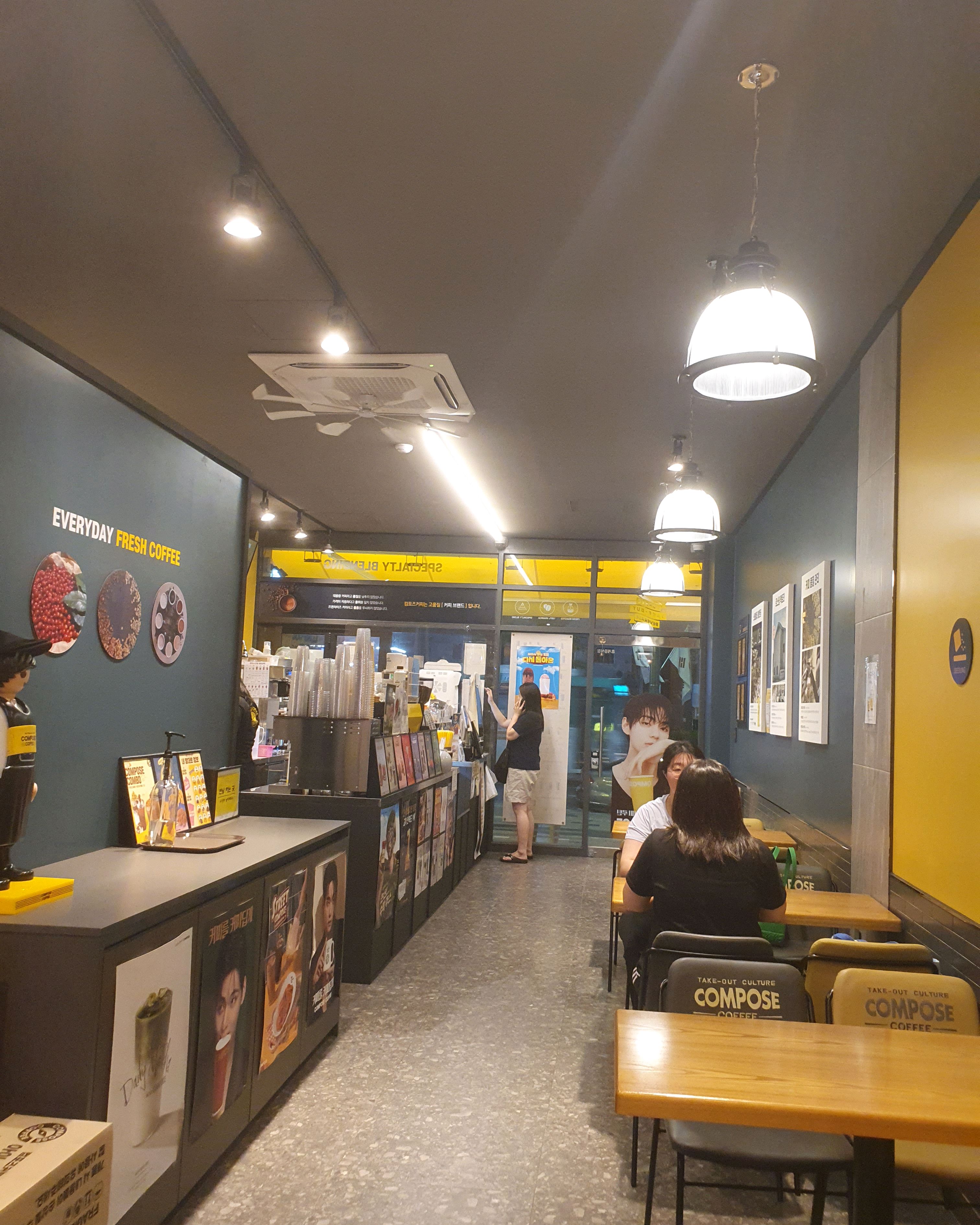 컴포즈커피 속초조양점 6