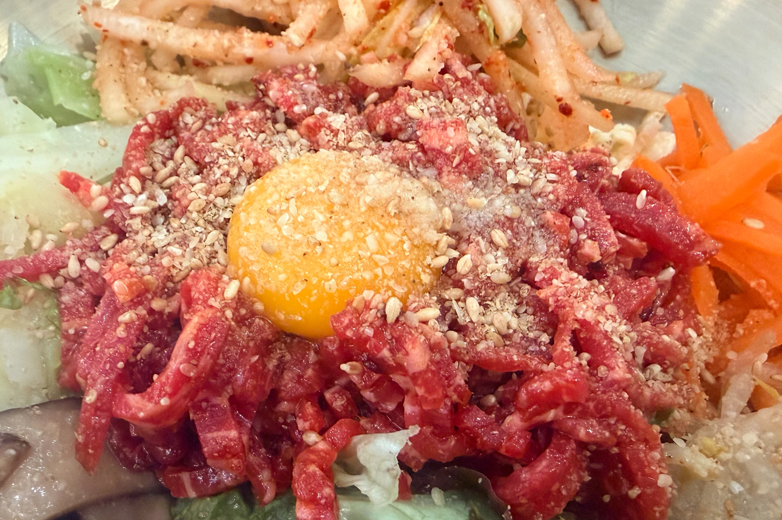 Yukhoe naengmyeon