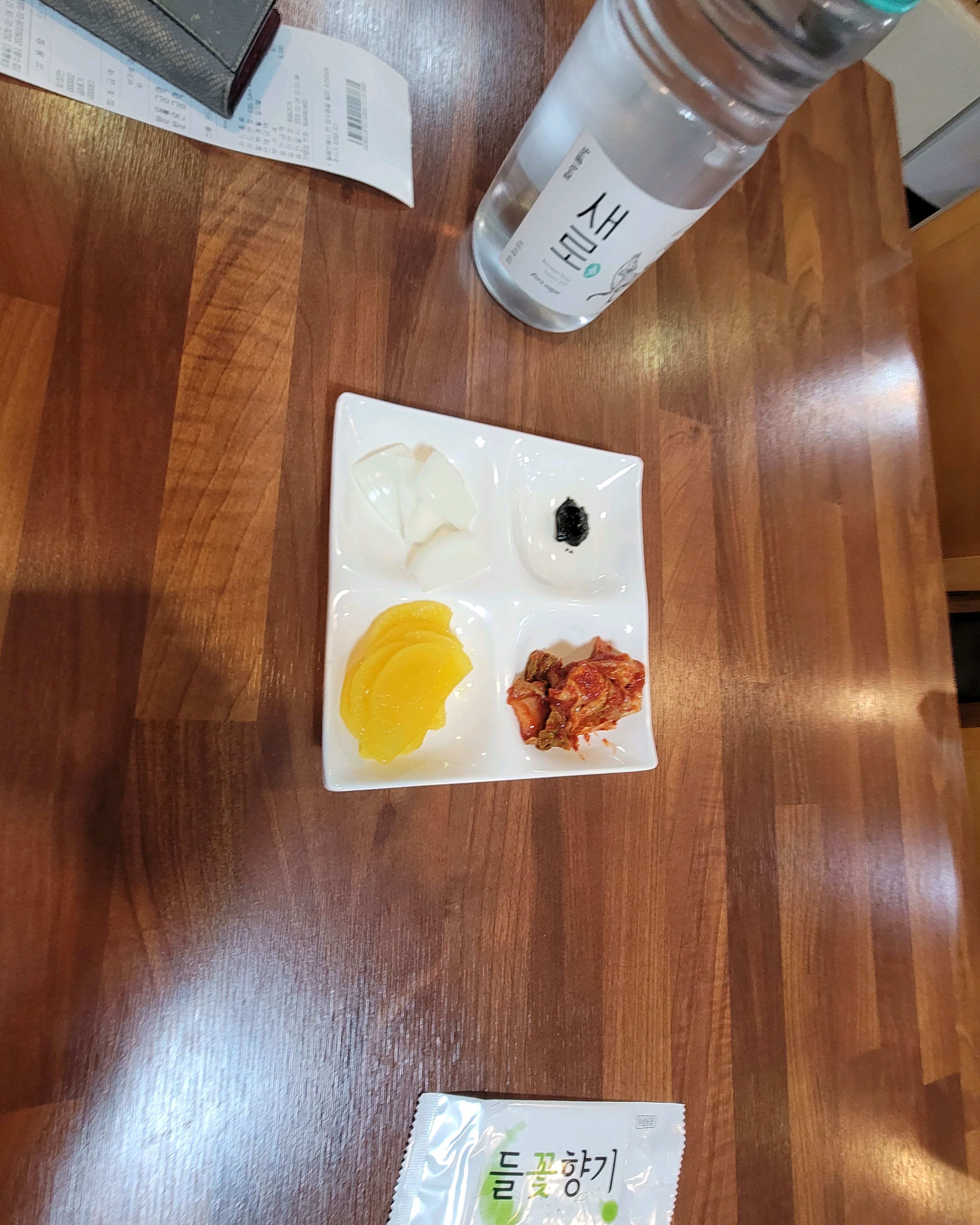 만전각 테이블 세팅