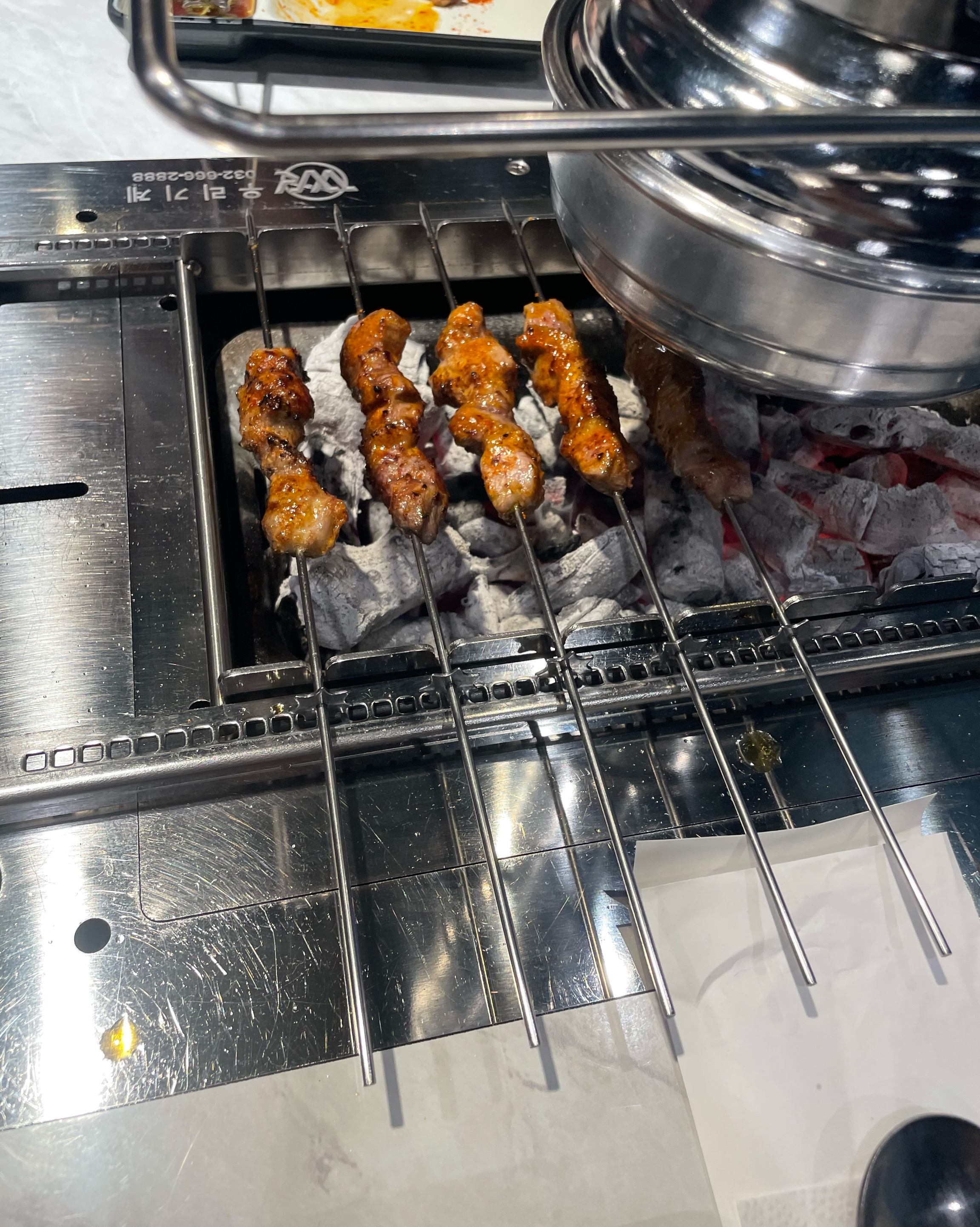 꼬치에 꿰어진 양꼬치들