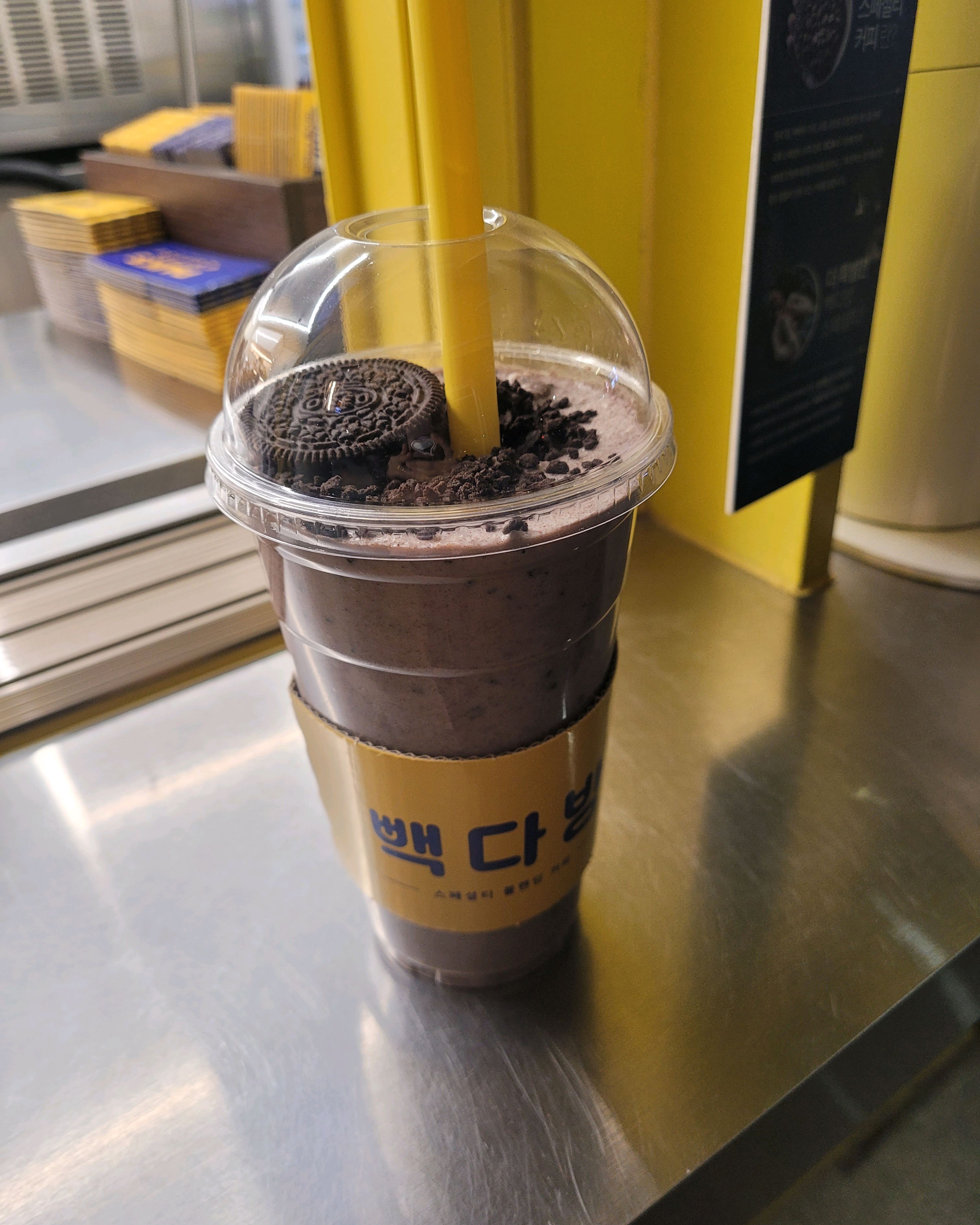 빽다방 속초해수욕장점 (Paik's Coffee Sokcho Beach) 10