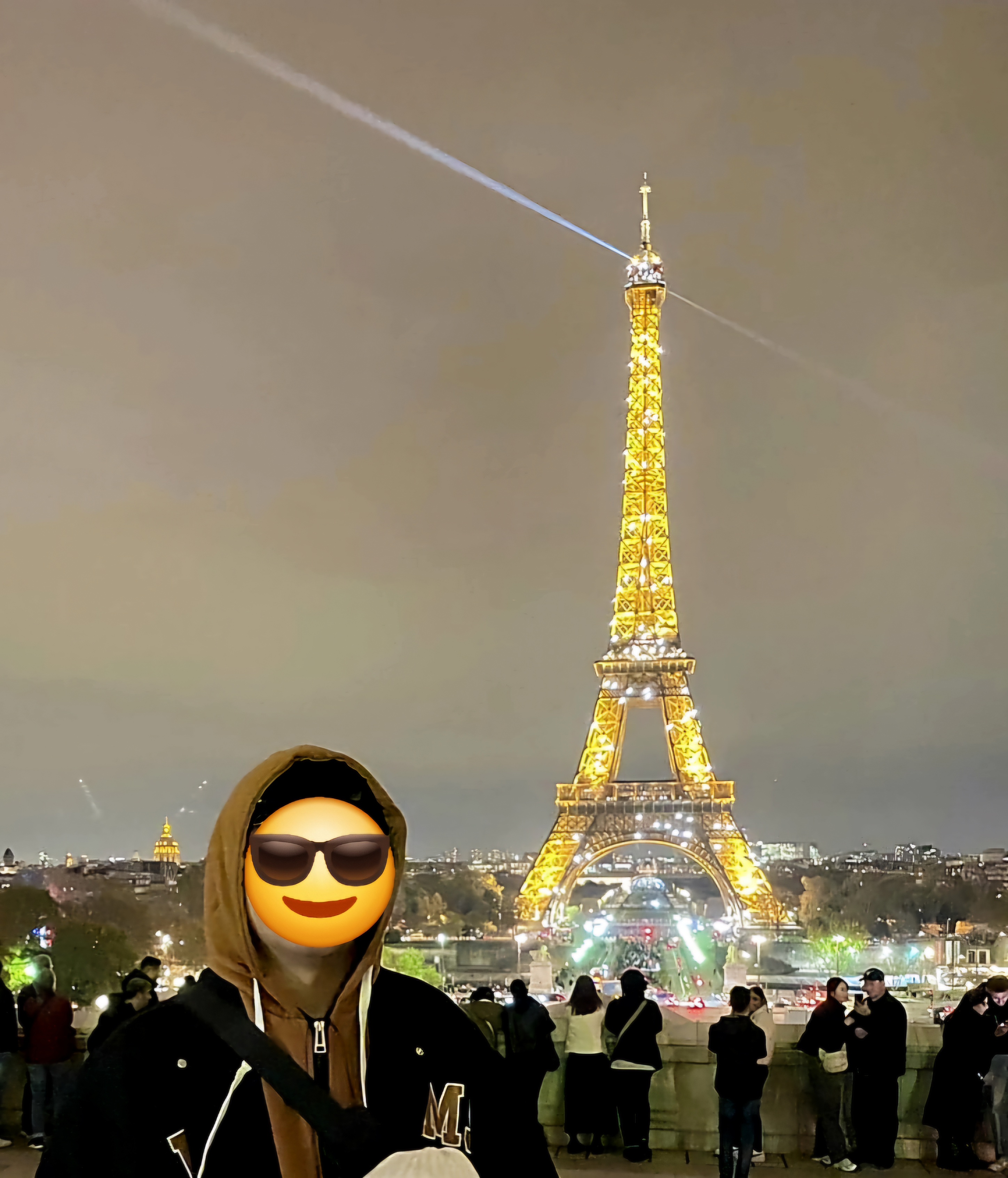 쾌적하고 넓은 매장 내부