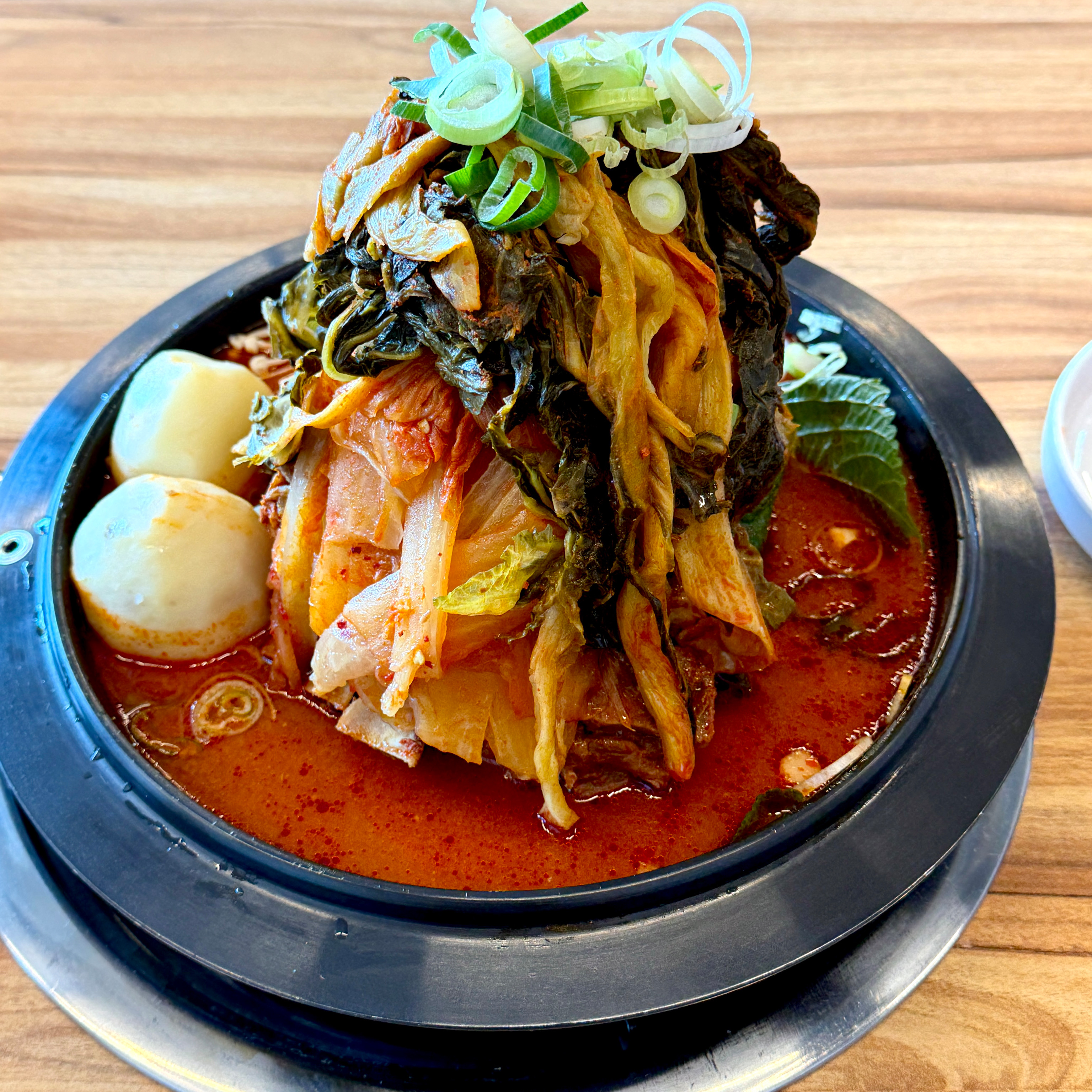 청년감자탕순대국 용인동백점 내부 분위기