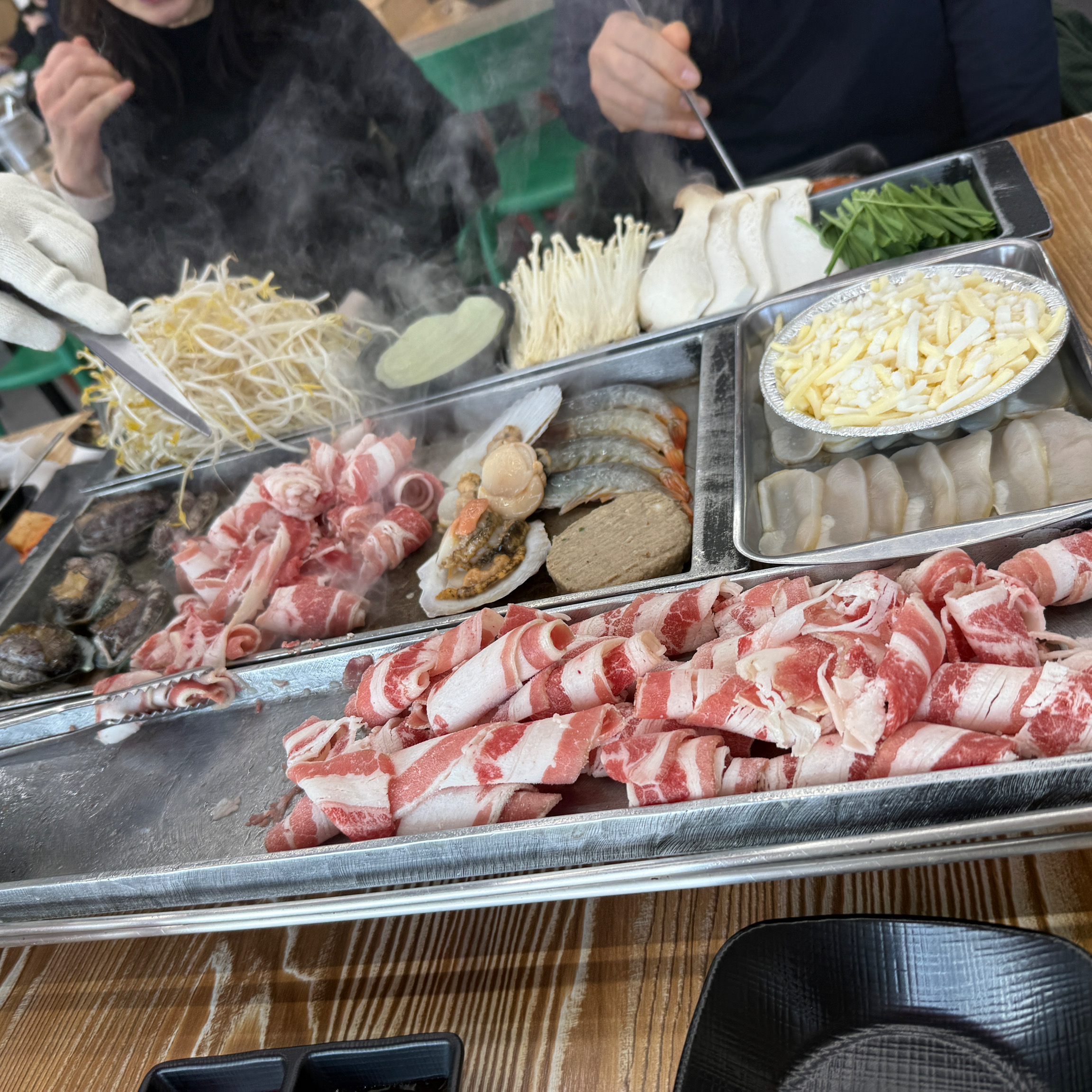 싱싱한 조개와 전복