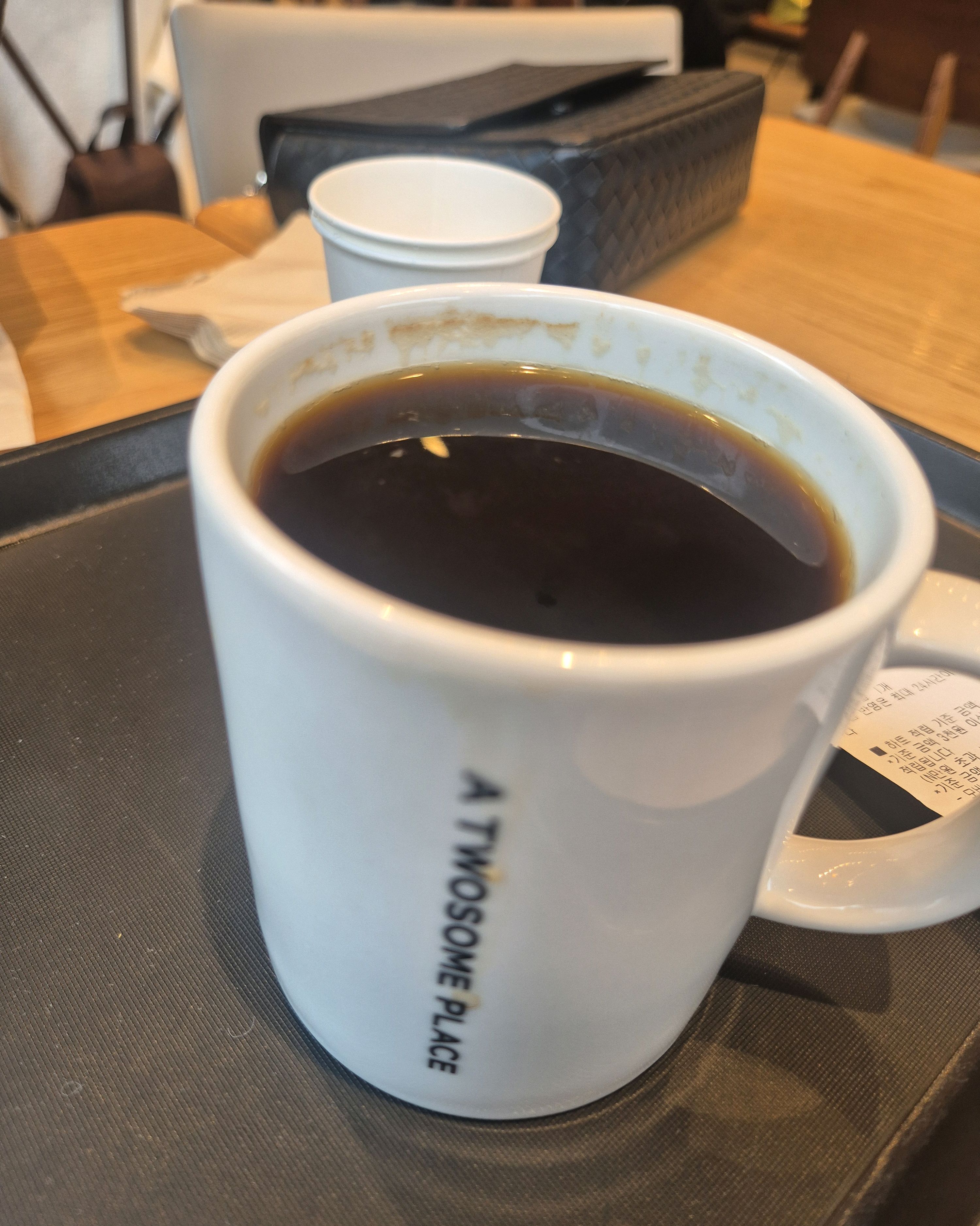 따뜻한 아메리카노