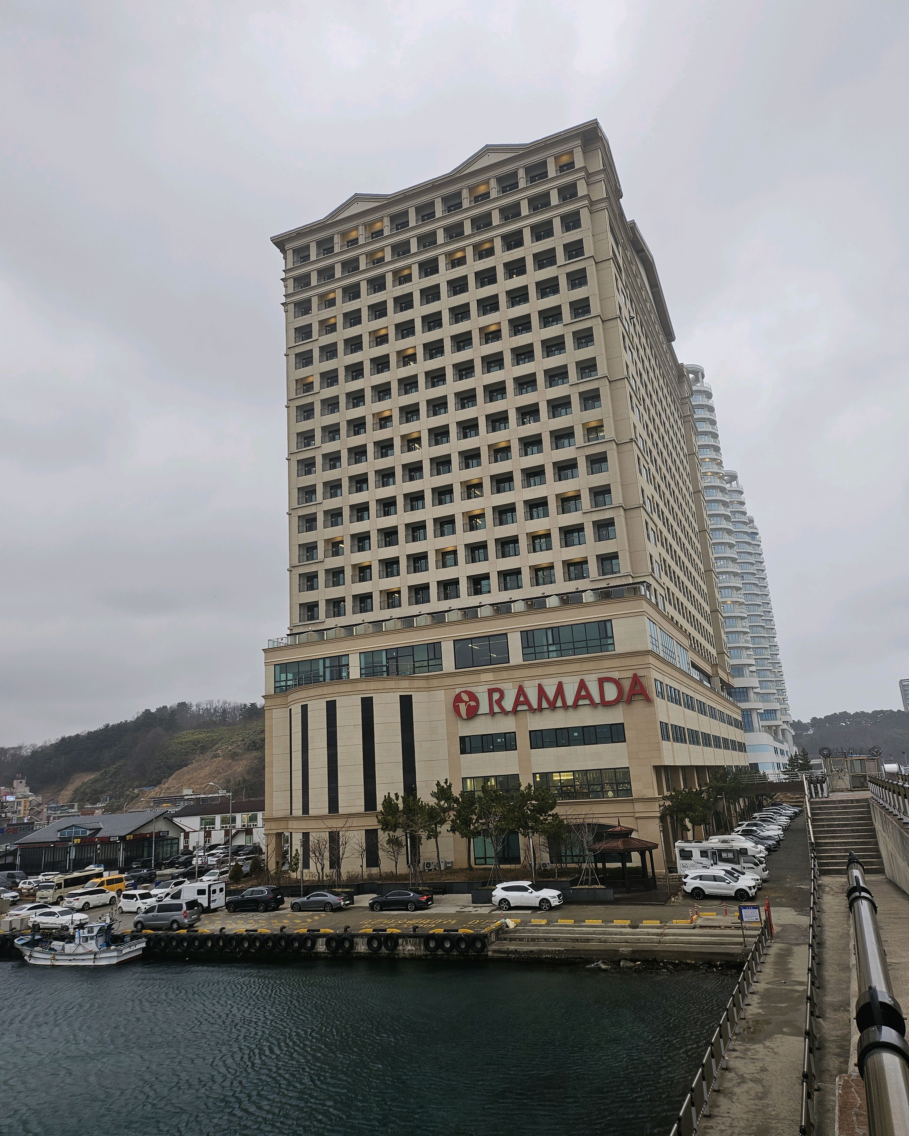 CU H속초라마다호텔점 (CU H Sokcho Ramada Hotel-jeom) 8