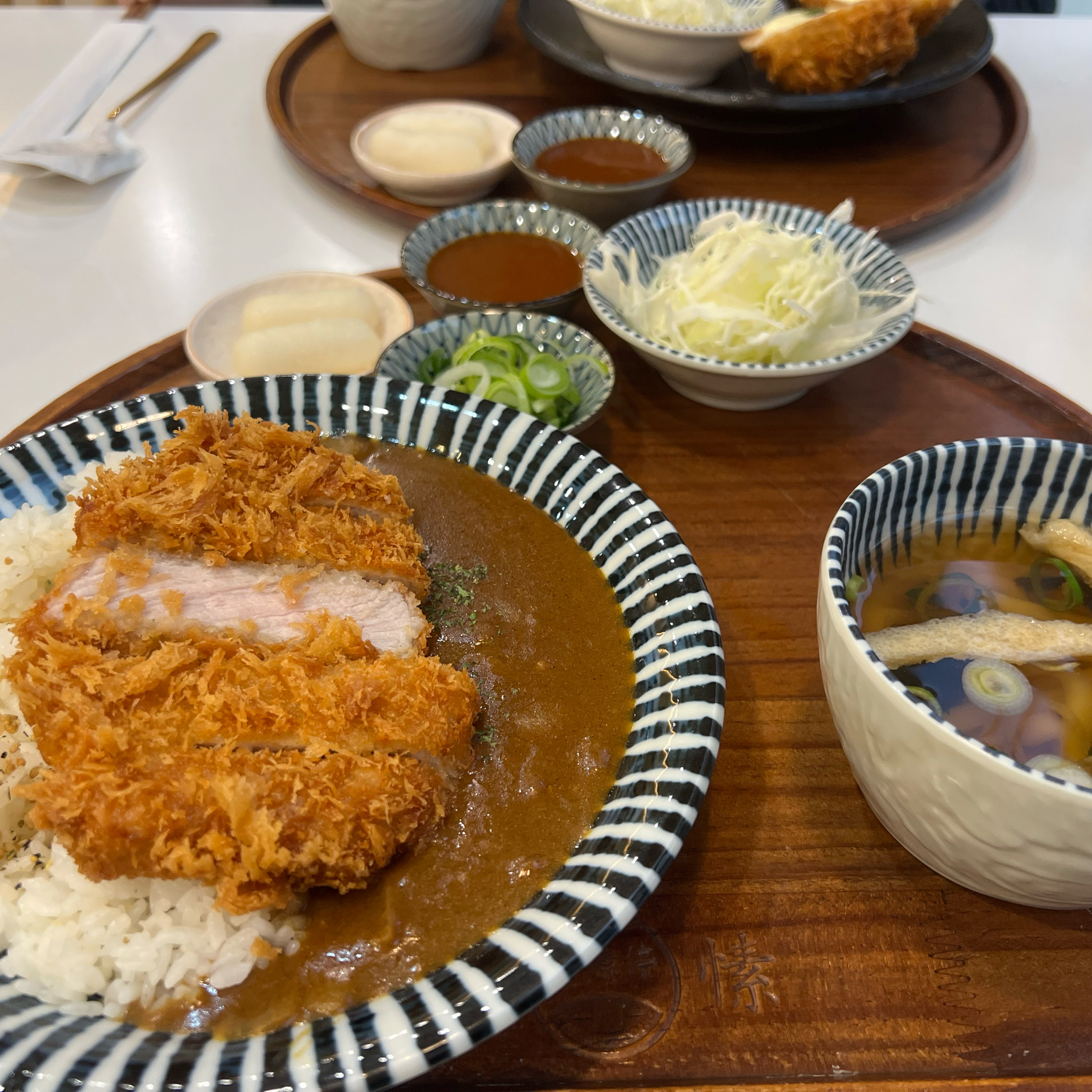 카레와 돈까스, 그리고 국물