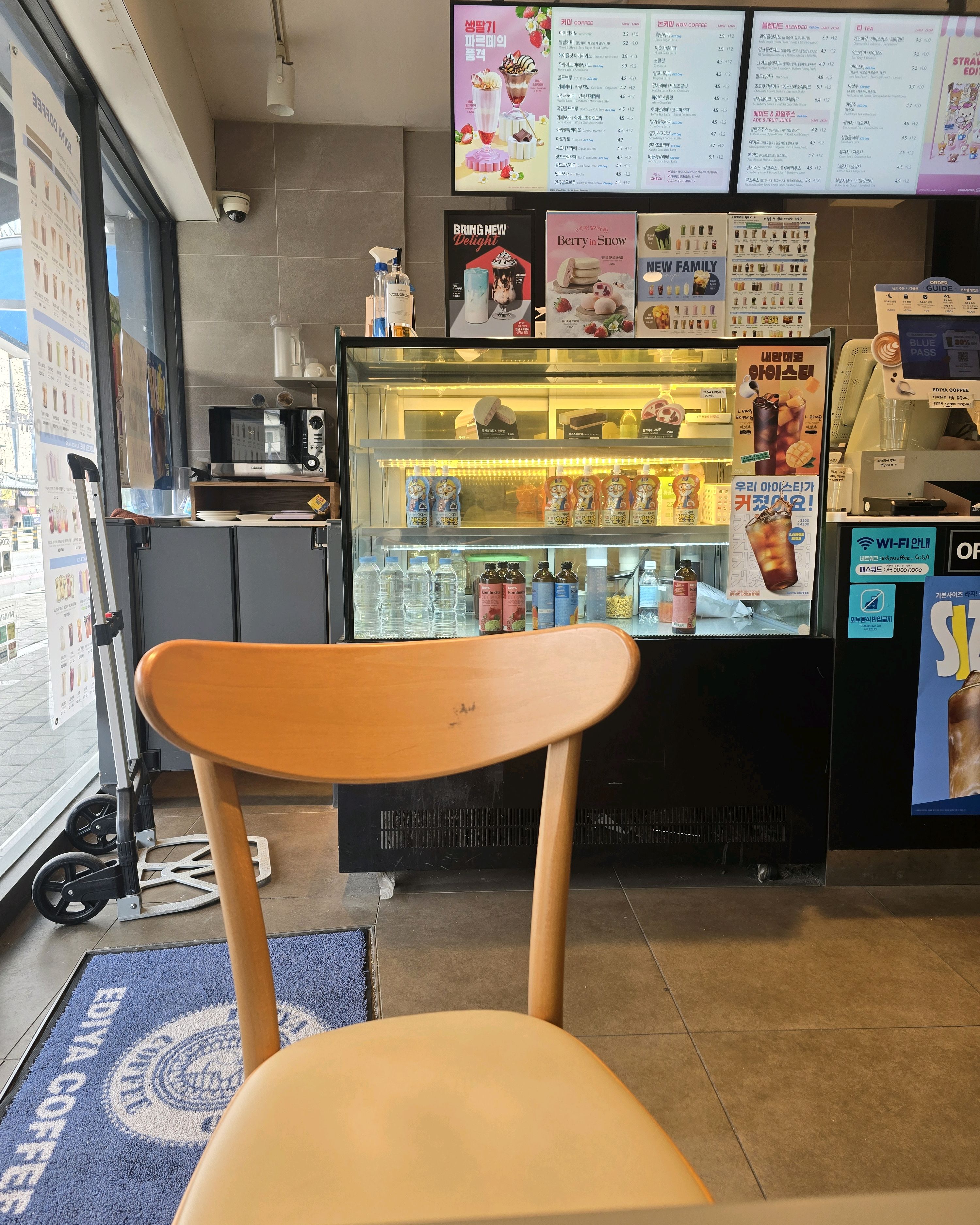 이디야커피 속초중앙점 (Ediya Coffee Sokcho Jungang) 7